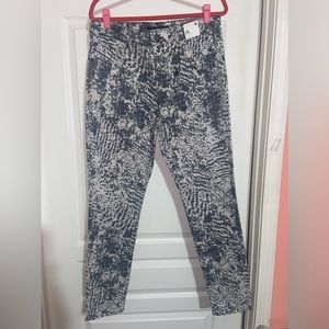 NWT Express skinny high rise, stretch woman’s jeans sz 14.